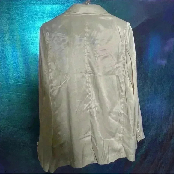Cream-Colored Blazer | Forever 21 | Size Large | Brand New - Picture 2 of 4